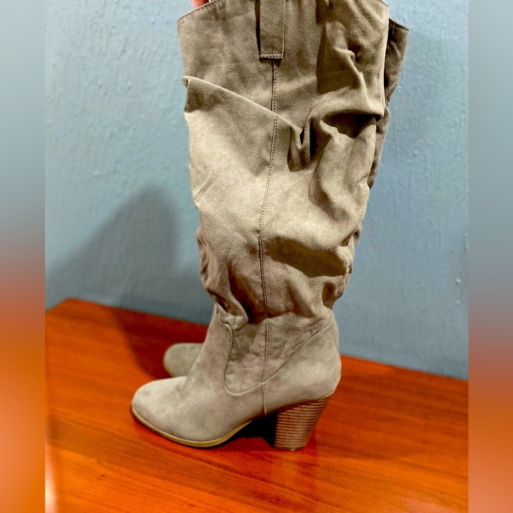 New high boots, taupe, size 7